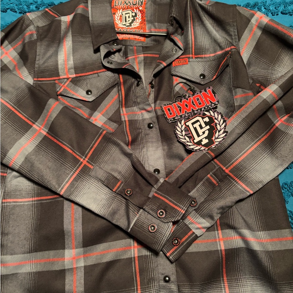 Dixxon "Moxie" Flannel For Woman - Size Large